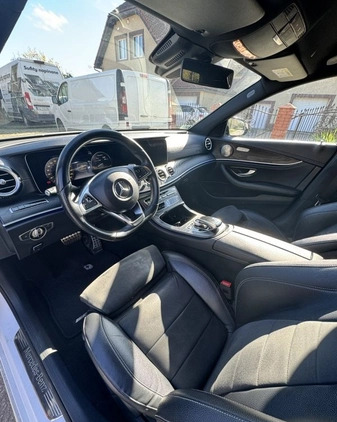 Mercedes-Benz Klasa E cena 114900 przebieg: 239000, rok produkcji 2017 z Słupsk małe 137